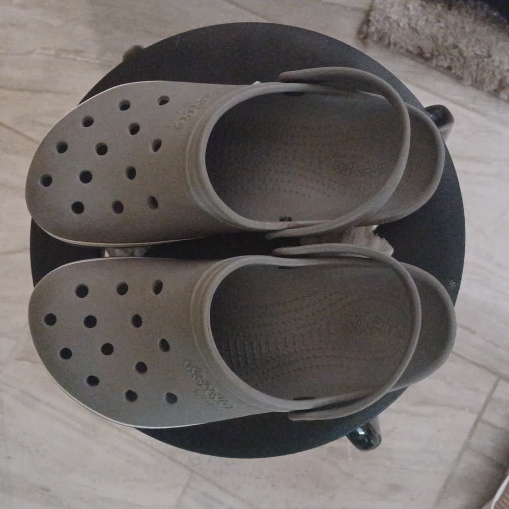 Jibbit by crocs